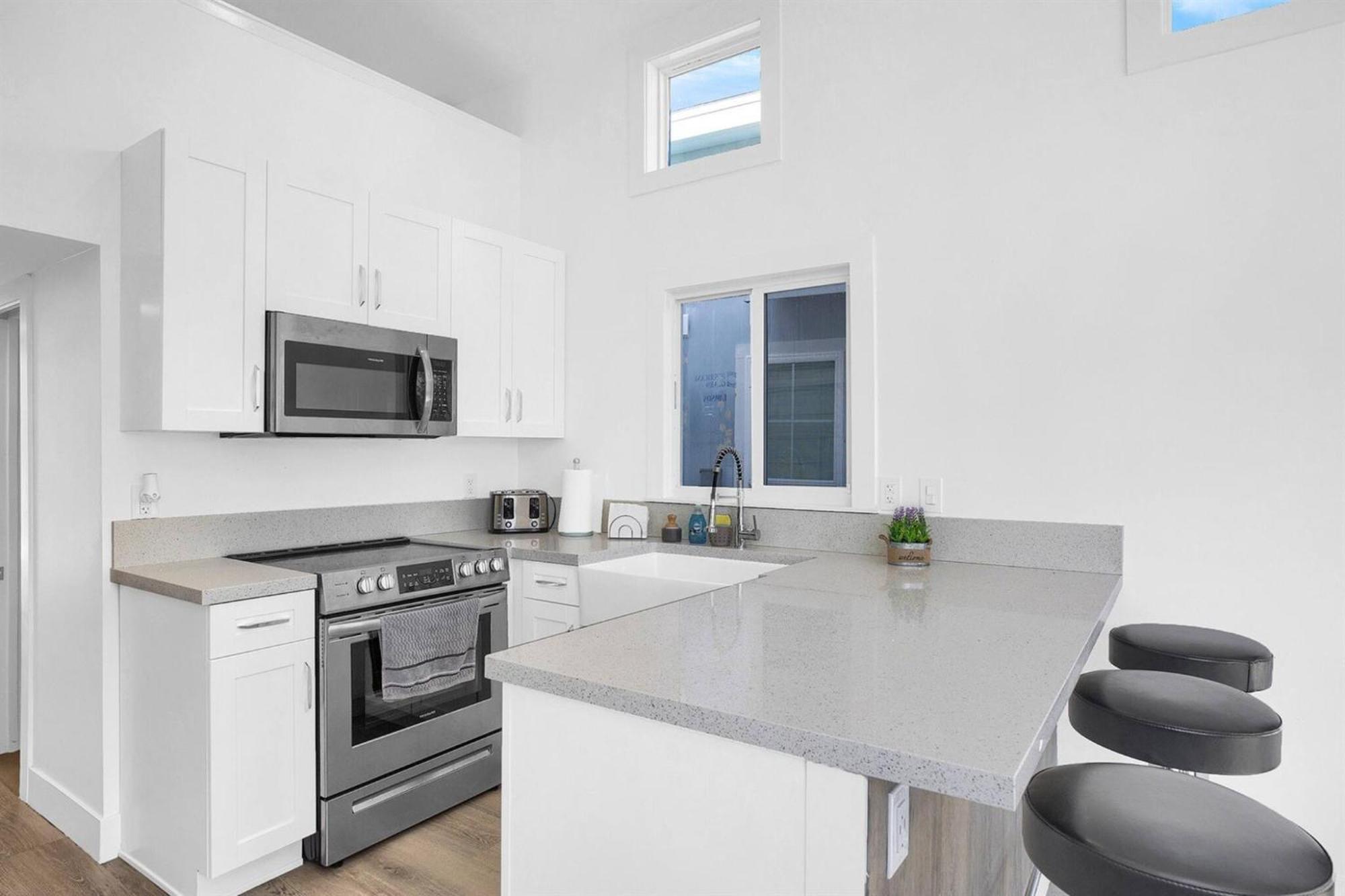 Tiny Home On Waterfront, Bay Views, Deck, Pool Jewfish Habitación foto