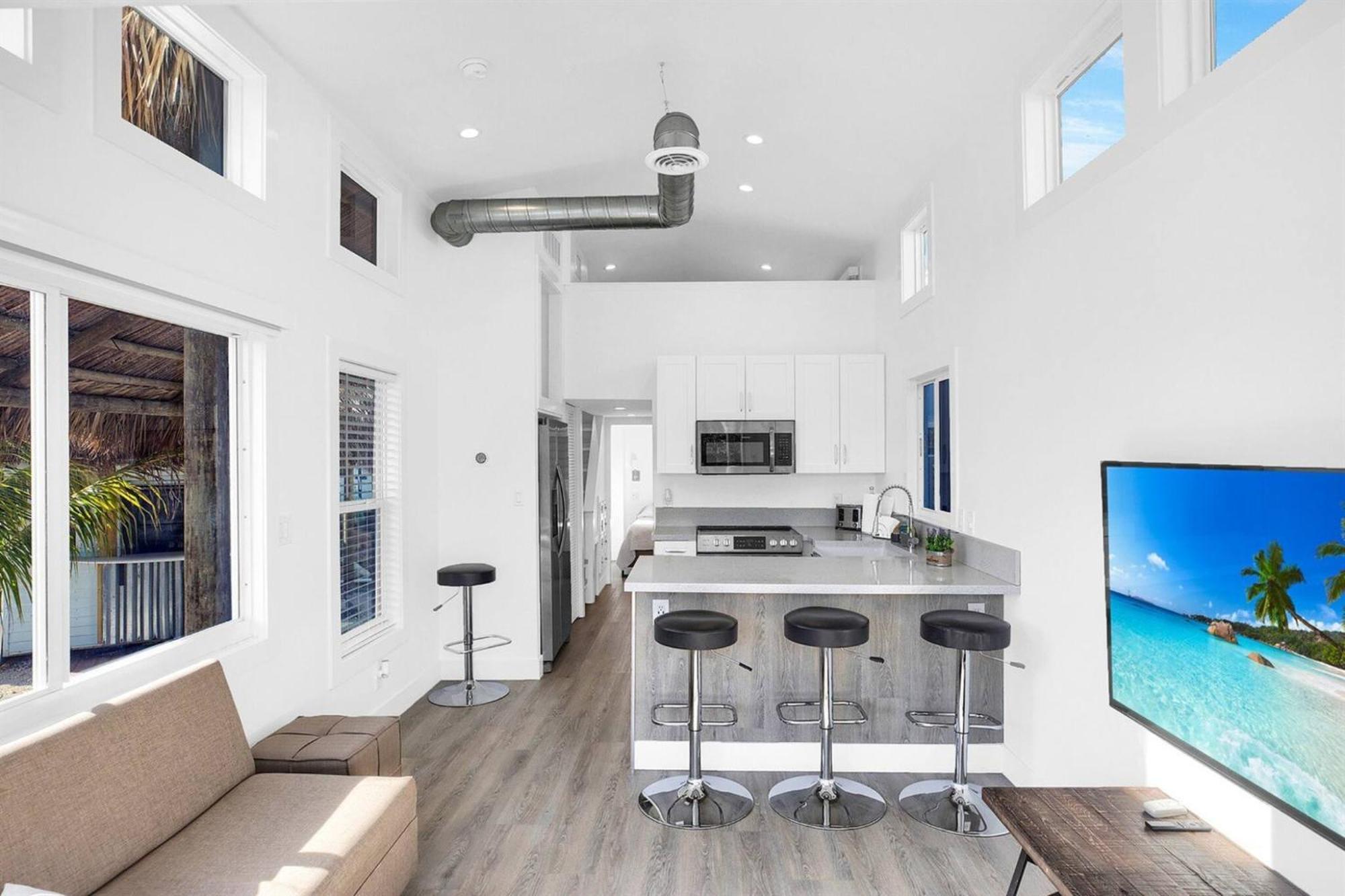 Tiny Home On Waterfront, Bay Views, Deck, Pool Jewfish Habitación foto